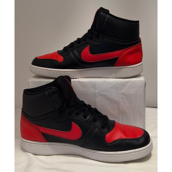 Nike Men’s Size 9.5 - Picture 2 of 7